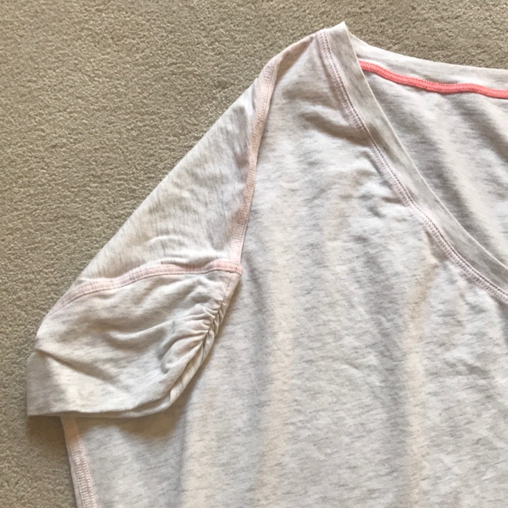 Lululemon tee - Picture 2 of 5